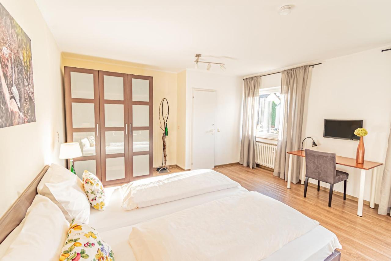 Weinhotel Ayler Kupp Exteriör bild