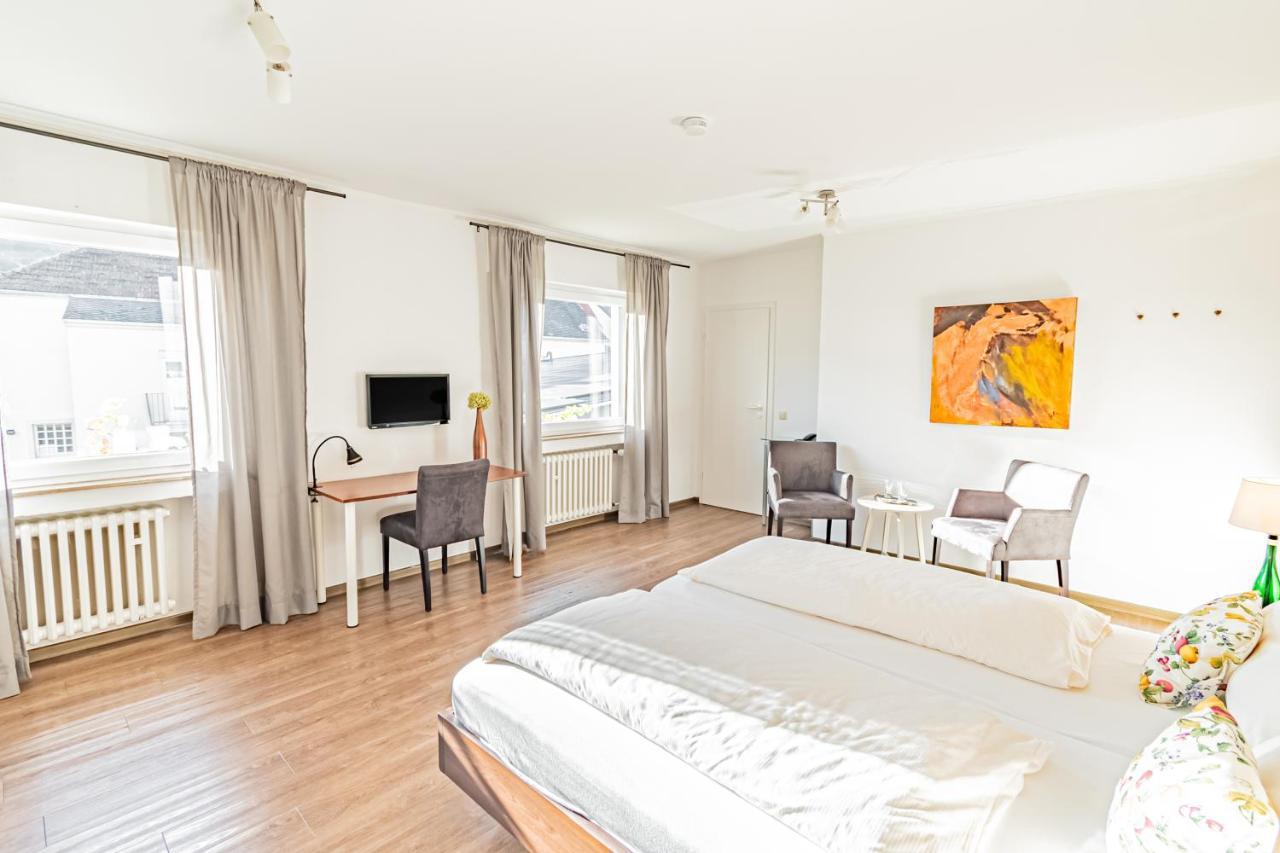 Weinhotel Ayler Kupp Exteriör bild