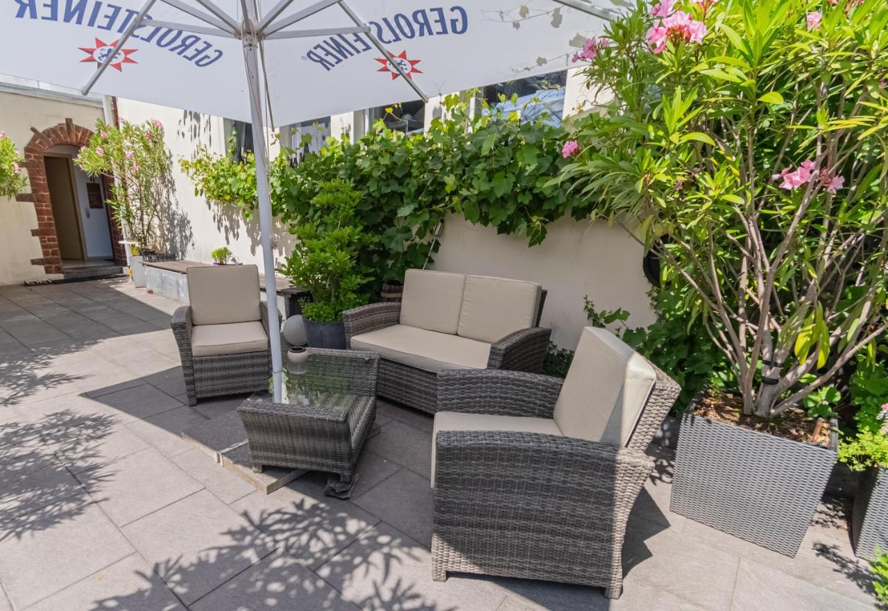 Weinhotel Ayler Kupp Exteriör bild
