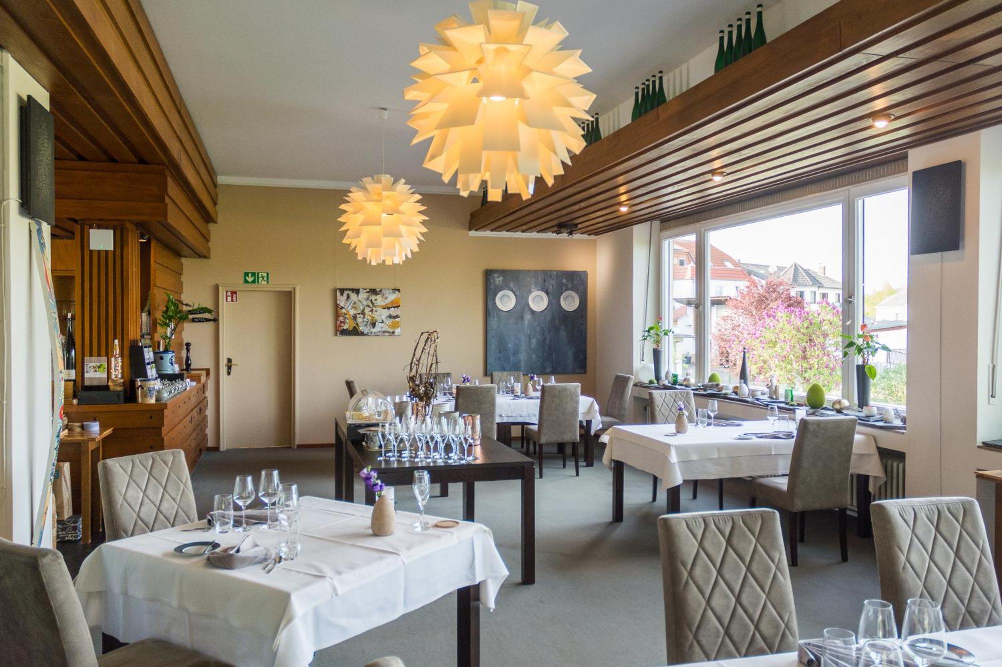 Weinhotel Ayler Kupp Exteriör bild