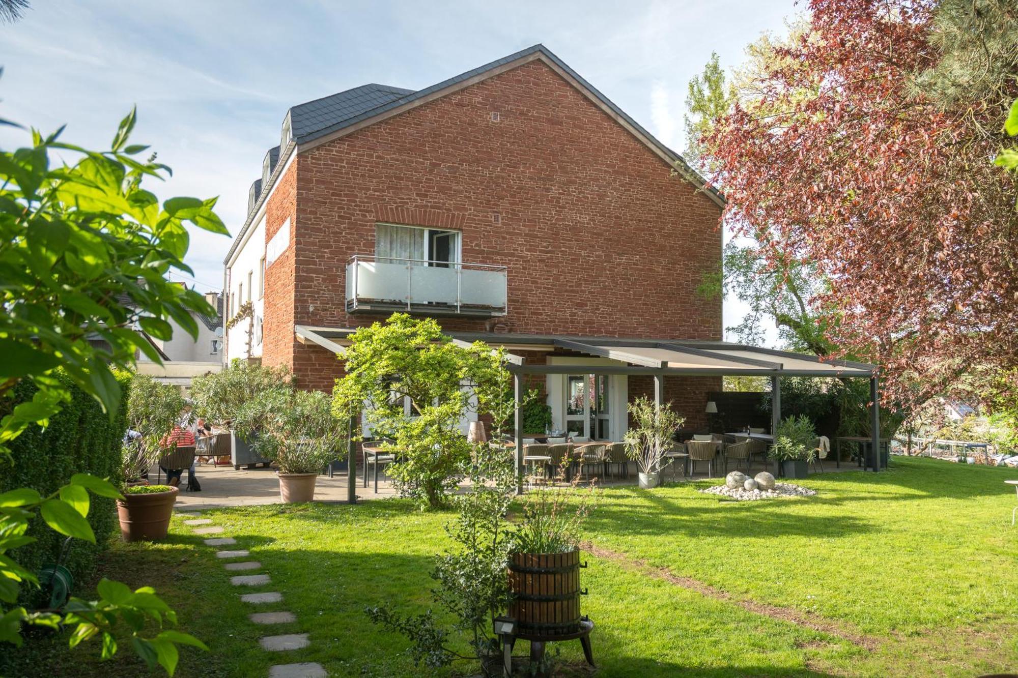 Weinhotel Ayler Kupp Exteriör bild